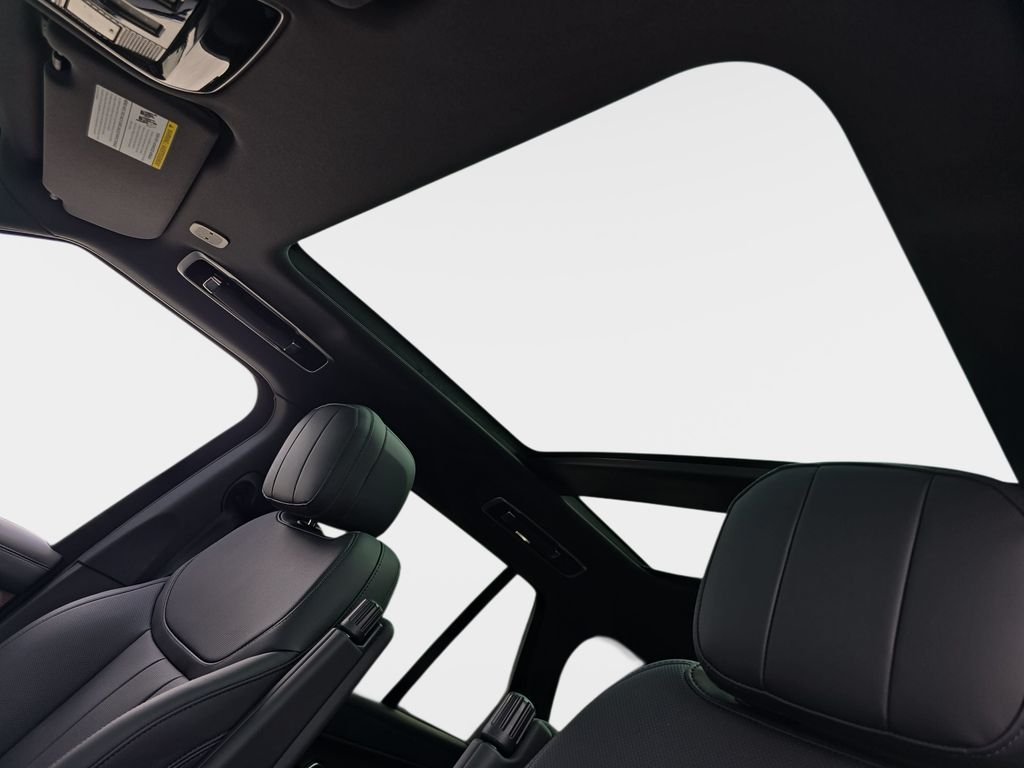 Certified Used 2025 Black Land Rover SE image 31
