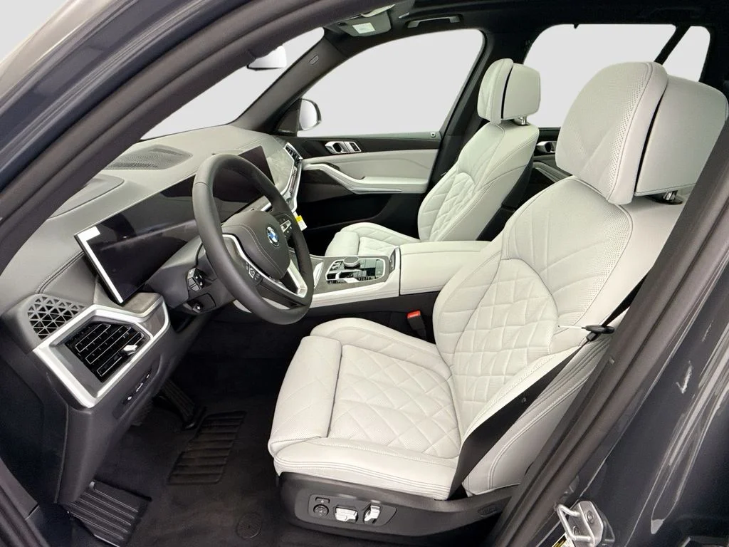 New 2026 Gray BMW sDrive40i image 18