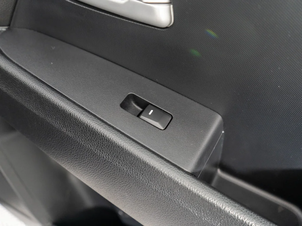 Used 2015 Blue Kia LX image 9