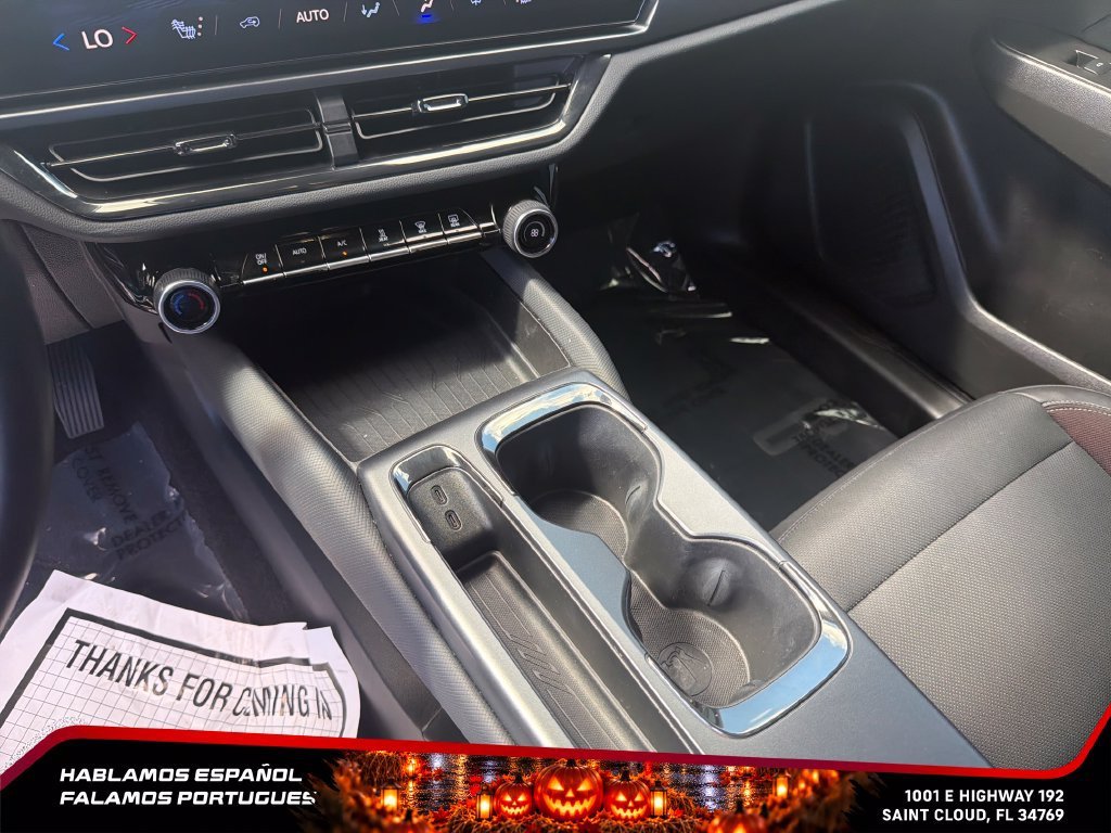 Used 2024 Summit White Chevrolet 2RS image 19
