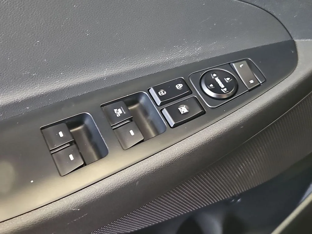 Used 2016 Ash Black Hyundai Sport image 11