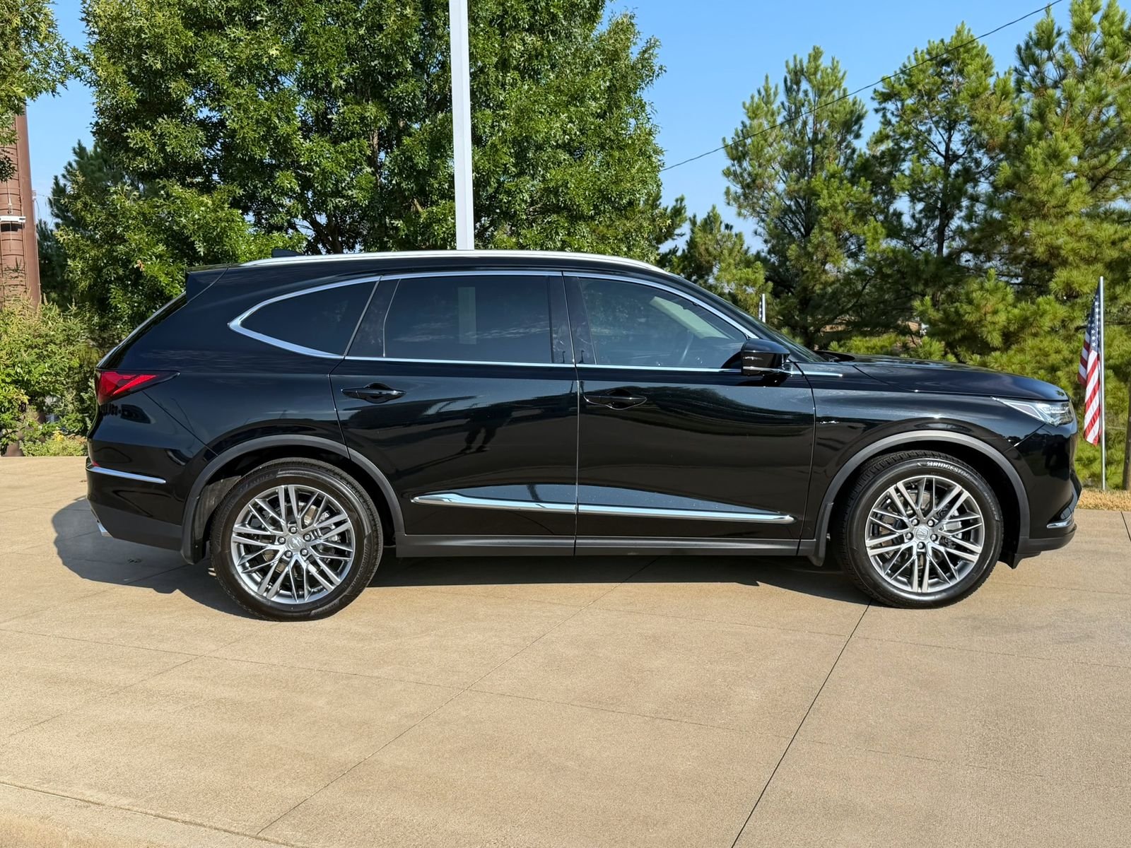 Used 2024 Majestic Black Pearl Acura Advance image 7