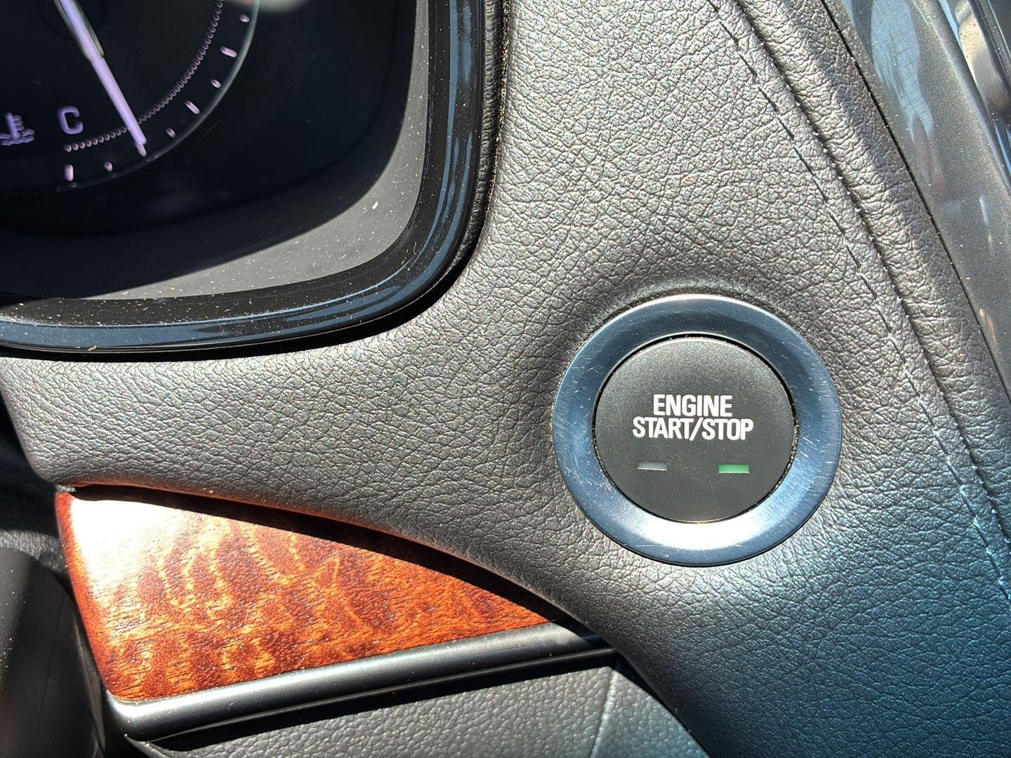 Used 2019 Black Raven Cadillac Luxury AWD image 29
