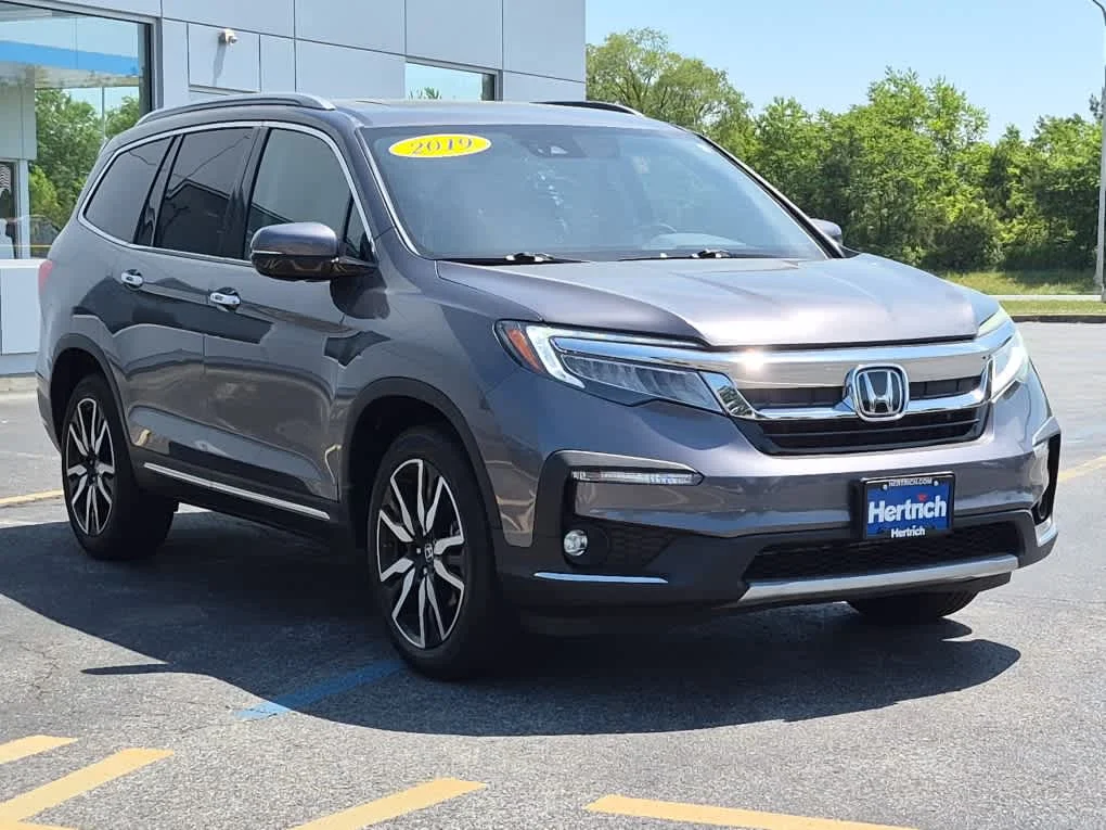 Used 2019 Modern Steel Metallic Honda Elite image 2