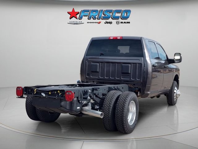 New 2025 Granite Crystal Metallic Clearcoat RAM Tradesman image 10