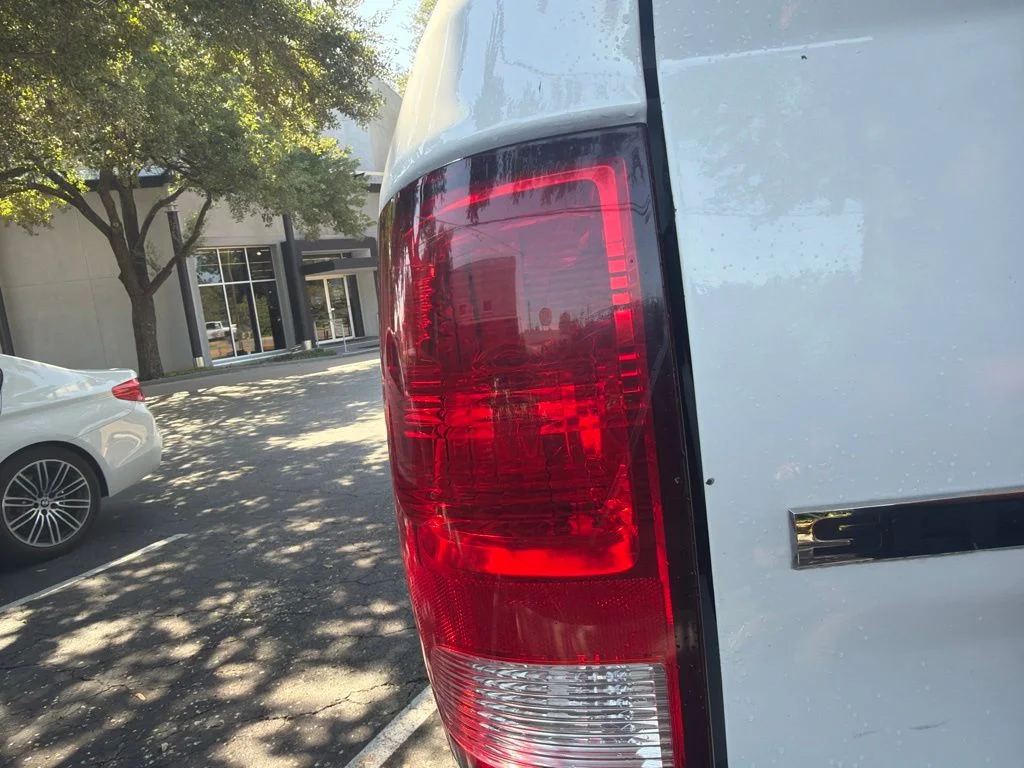 Used 2016 White Ram SLT image 12