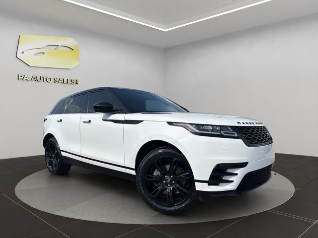 Used 2022 White Land Rover R-Dynamic S image 1