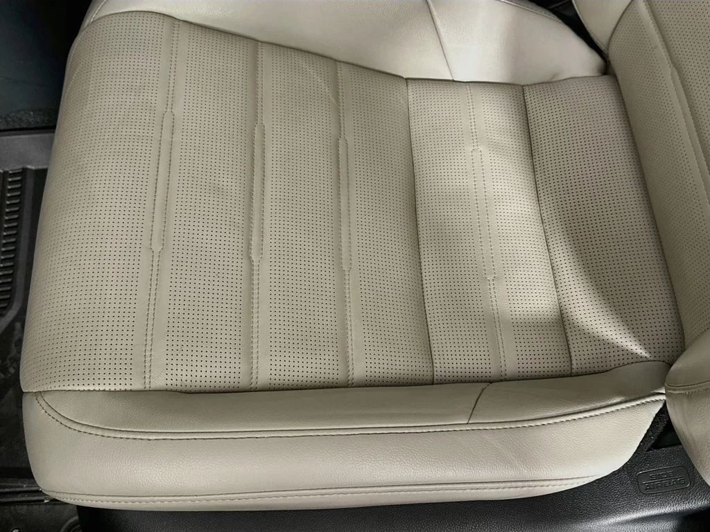 Used 2024 Red Honda EX-L image 19
