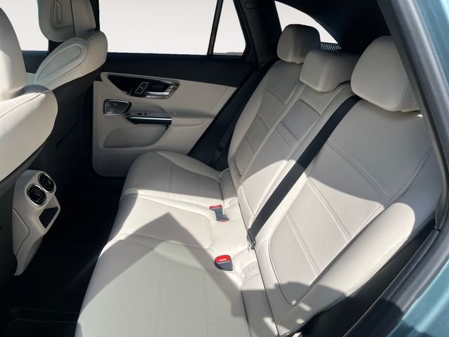 New 2026 Verde Silver Metallic Mercedes-Benz GLC 300 image 13