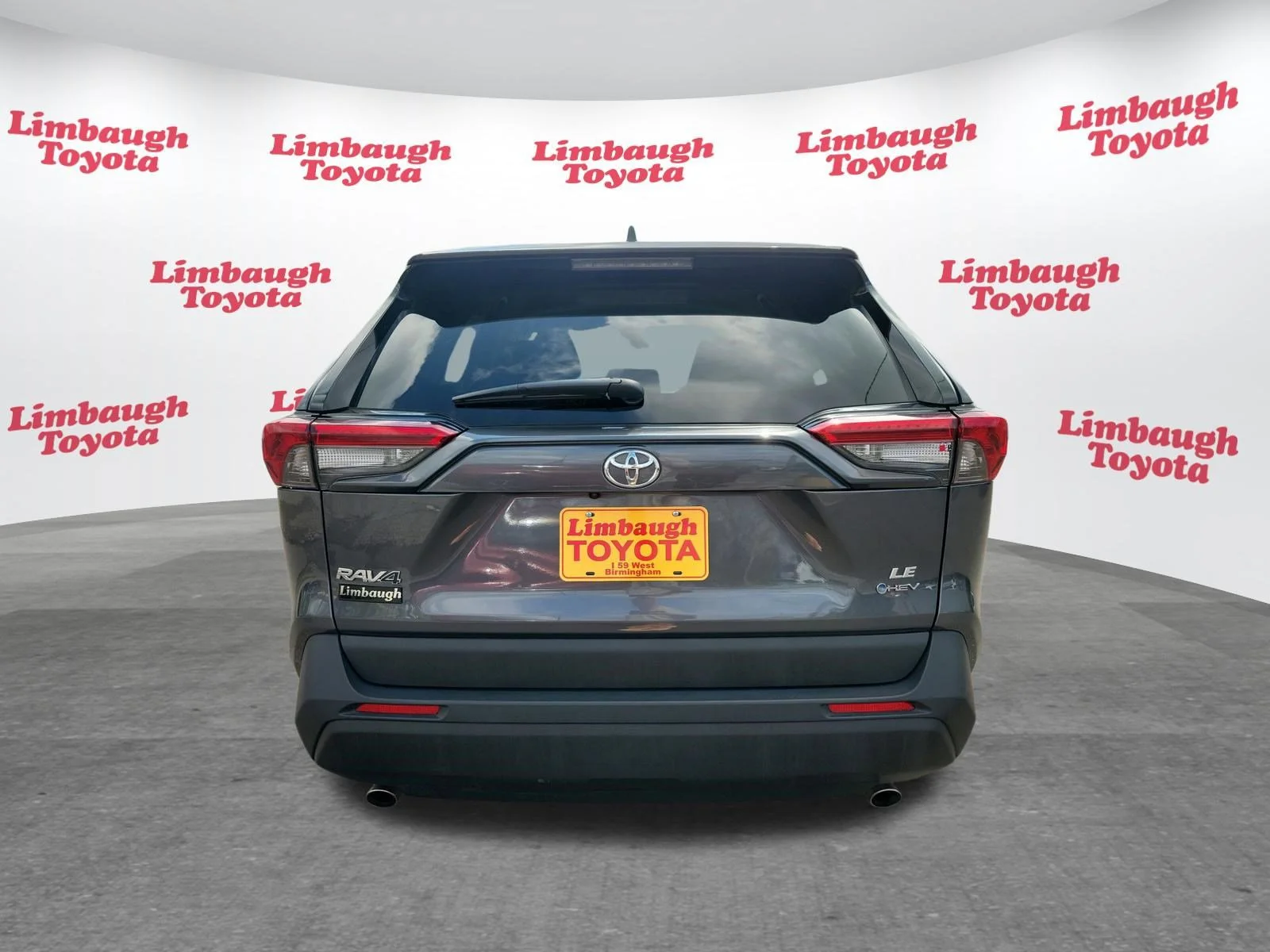 2025 Toyota RAV4 LE - Photo 24