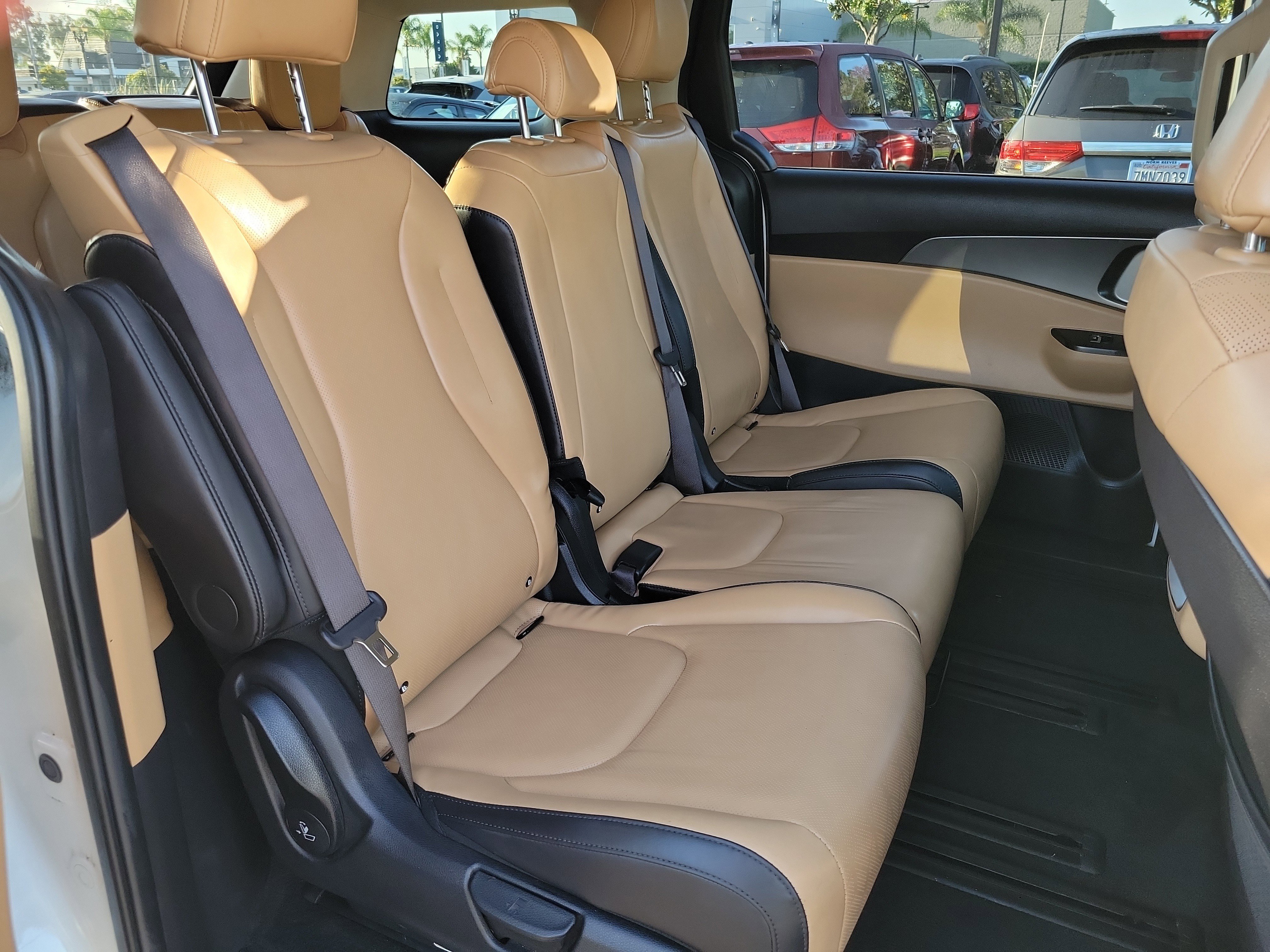 2024 Kia Carnival LX Seat Pkg - Photo 18