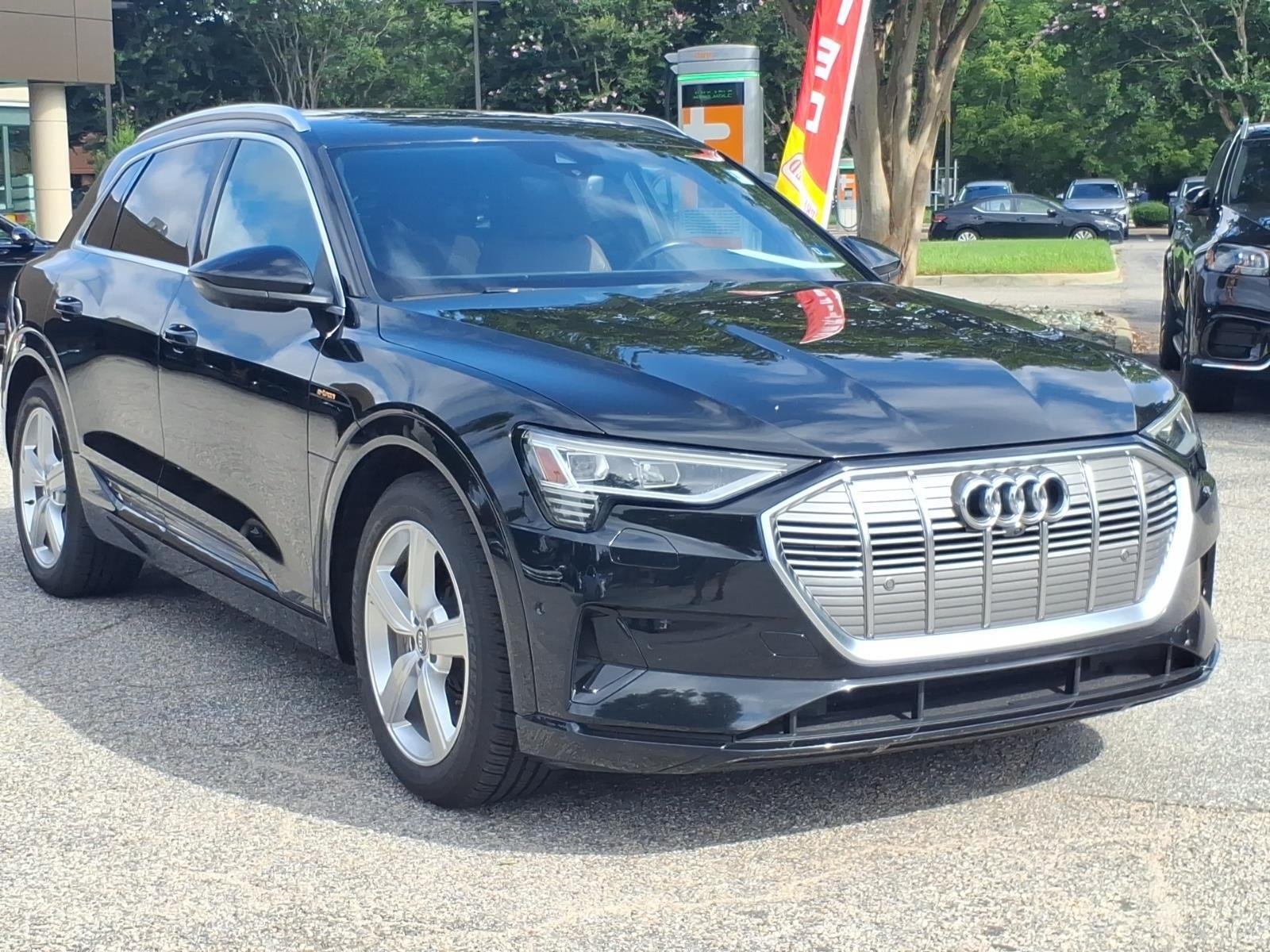 Used 2019 Mythos Black Metallic Audi Premium Plus image 5