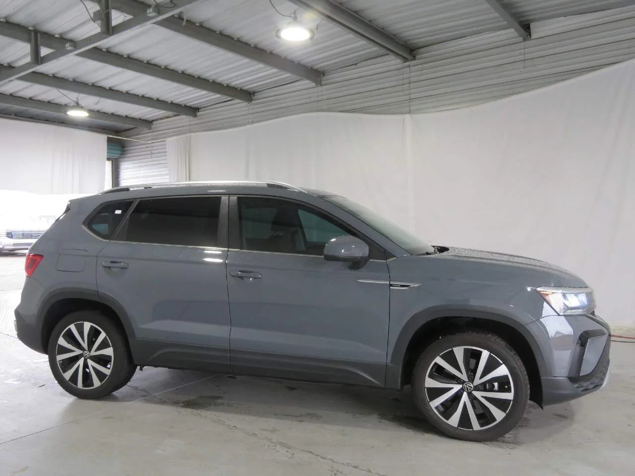 Used 2023 Pure Gray Volkswagen SE image 7