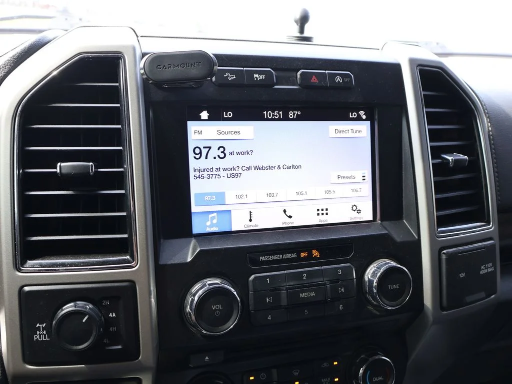 Used 2018 Magnetic Ford Lariat image 34
