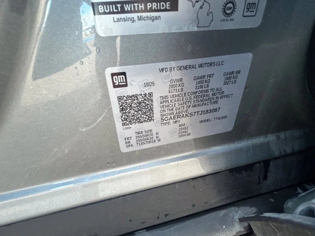 Used 2026 Gray Metallic Buick Preferred image 9