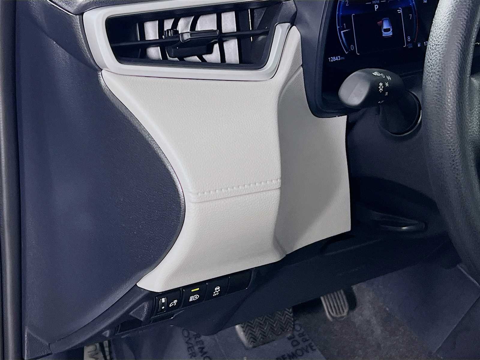 Used 2026 Celestite Toyota L image 10