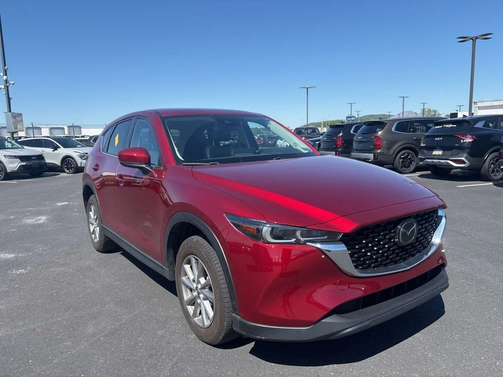 2023 Mazda CX-5 S Preferred package Auto AWD's photo