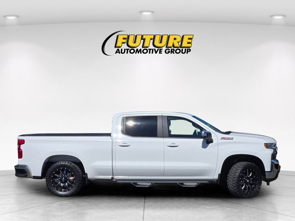 Used 2020 White Chevrolet LT image 3