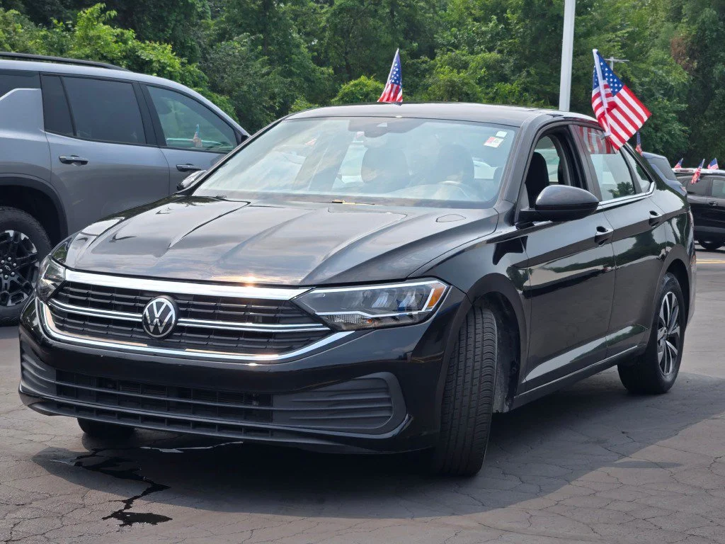 Used 2024 Black Volkswagen S image 5