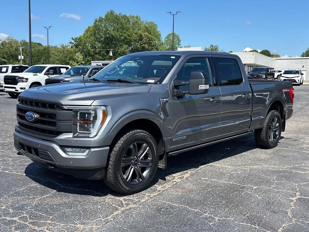 Used 2023 Gray Ford Lariat image 3