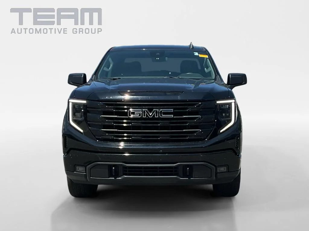 Used 2024 Onyx Black GMC Elevation image 2
