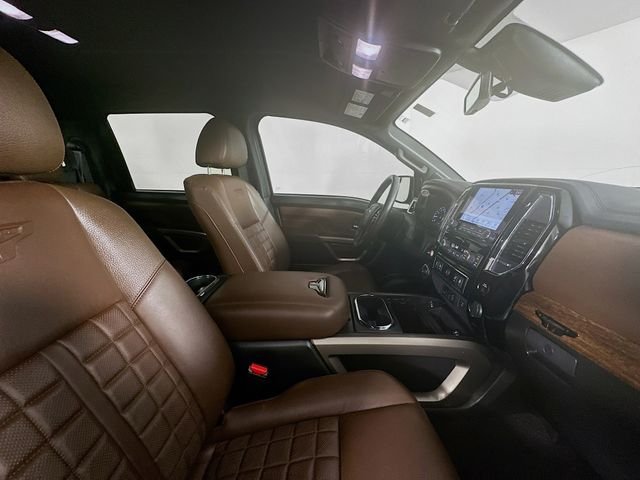 2023 Nissan Titan Platinum Reserve - Photo 30