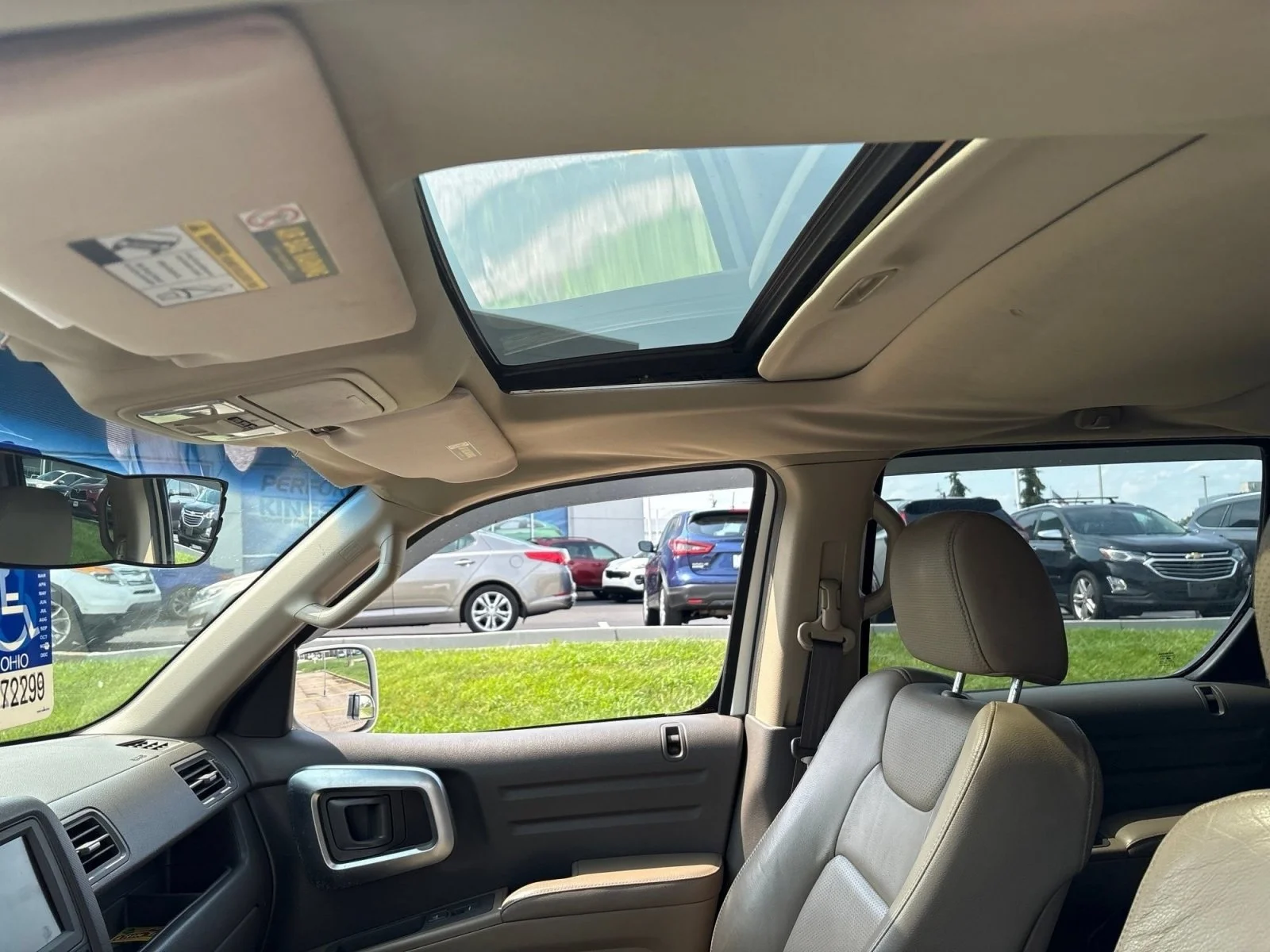 Used 2008 Taffeta White Honda RTL image 5