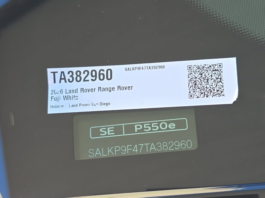 New 2026 Fuji White Land Rover SE image 38