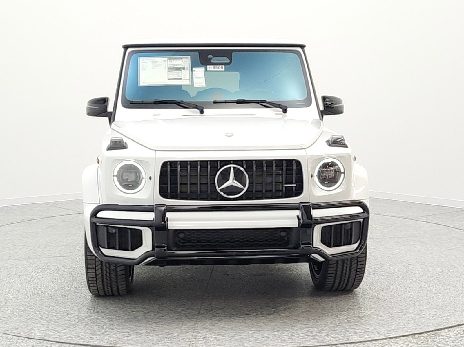 New 2026 MANUFAKTUR Moonlight White Metallic Mercedes-Benz AMG® G 63 SUV image 25