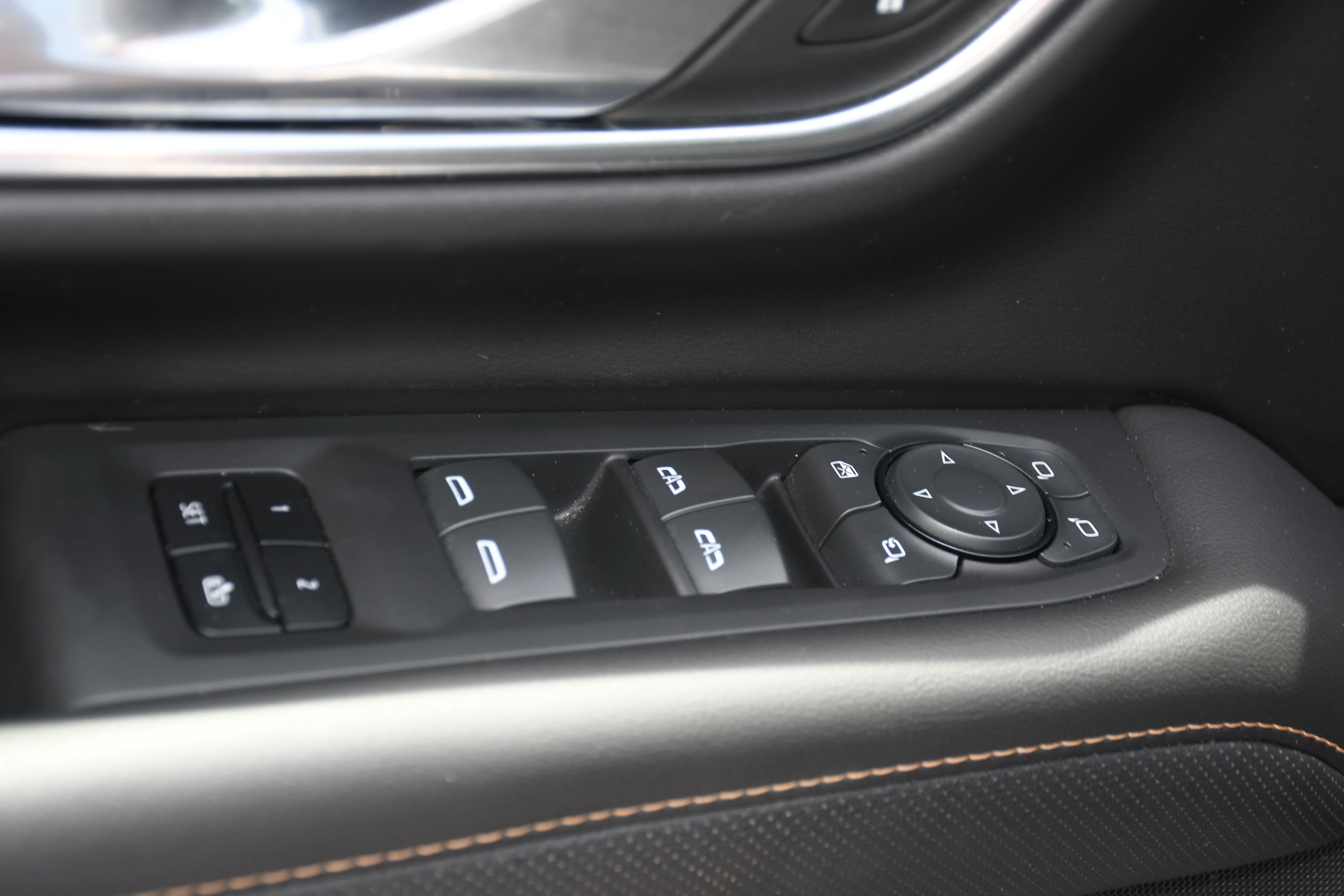 2023 GMC Yukon XL AT4 - Photo 11