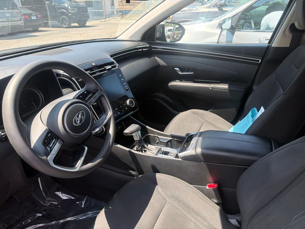 Used 2023 Black Hyundai SEL image 7