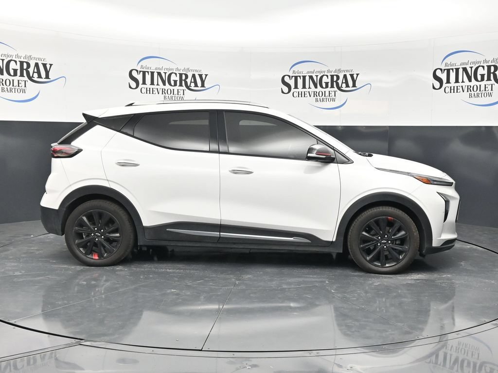 Used 2023 SUMMIT WHITE Chevrolet Premier image 10