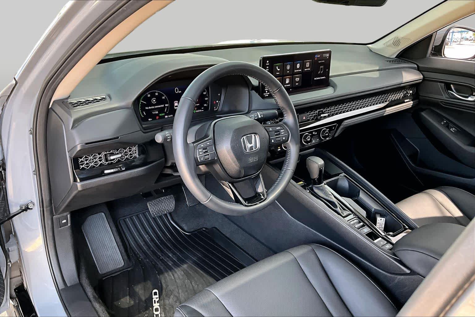 Certified Used 2025 Urban Gray Pearl Honda HYBRID EX-L image 18