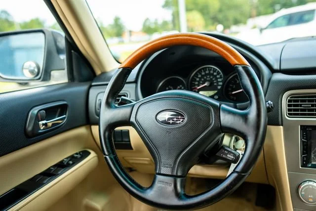 Used 2006 Obsidian Black/Steel Gray Subaru 2.5 X L.L. Bean Edition image 6