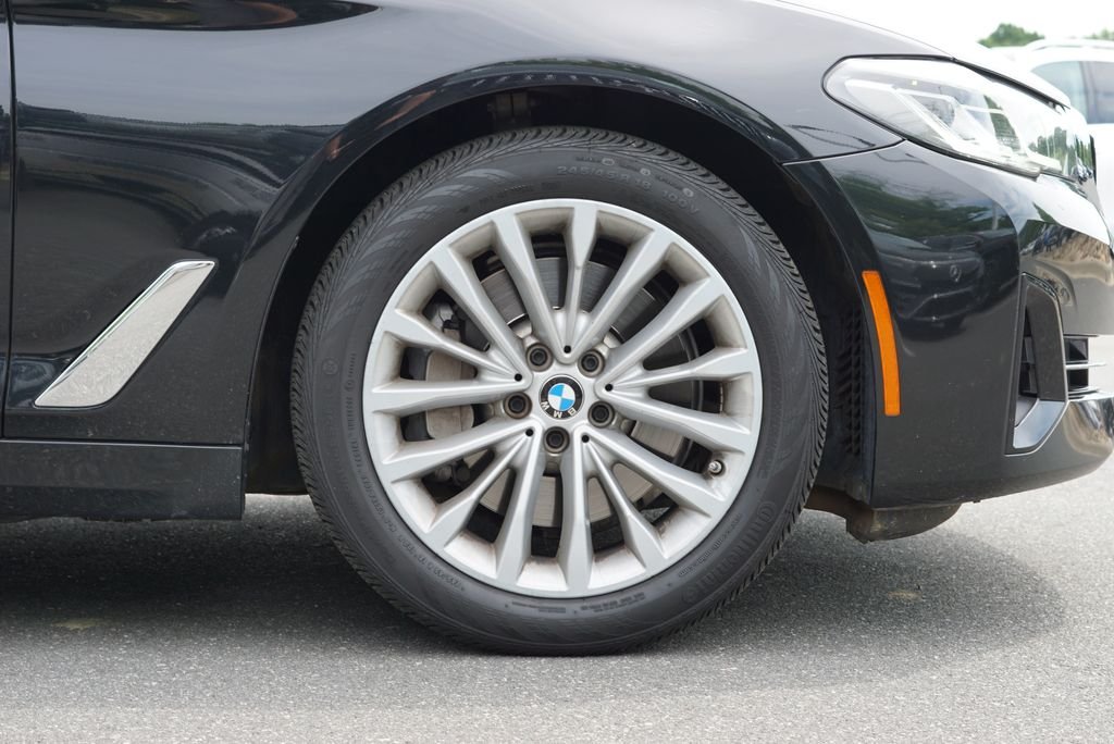 Used 2023 Black Sapphire Metallic BMW 530i xDrive image 15