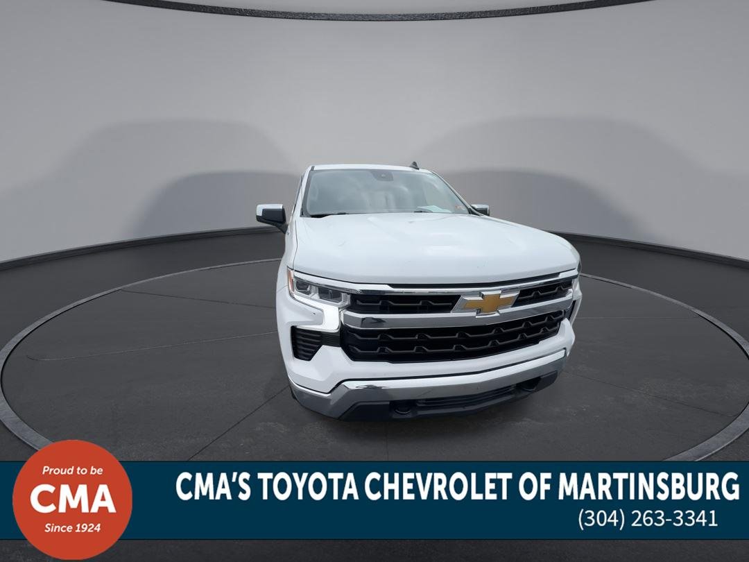 Used 2023 Summit White Chevrolet LT image 3