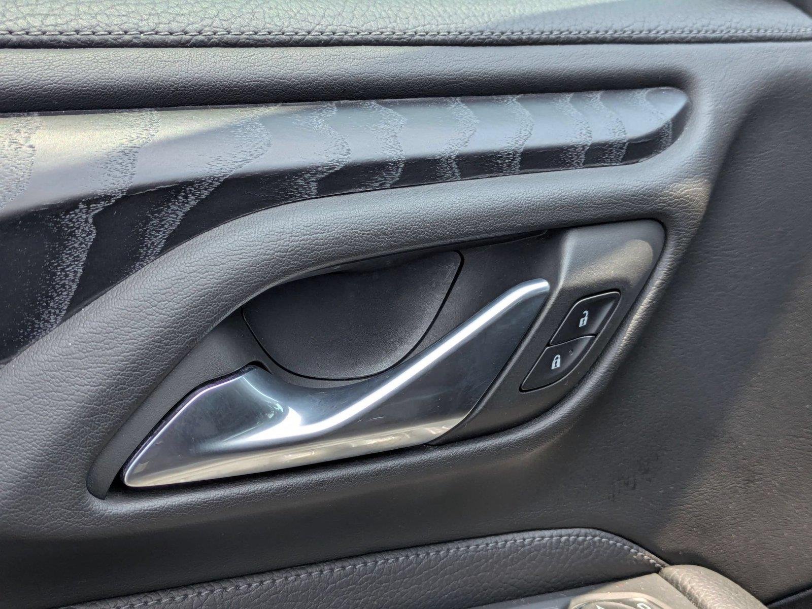 Used 2022 Onyx Black GMC Denali image 13