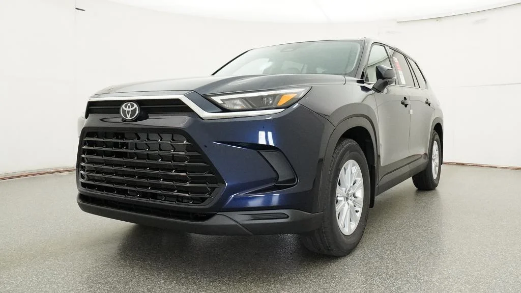 New 2026 Blueprint Toyota Hybrid XLE image 19
