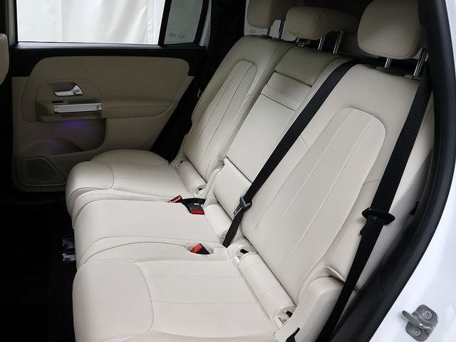 Certified Used 2023 Polar White Mercedes-Benz GLB 250 image 12