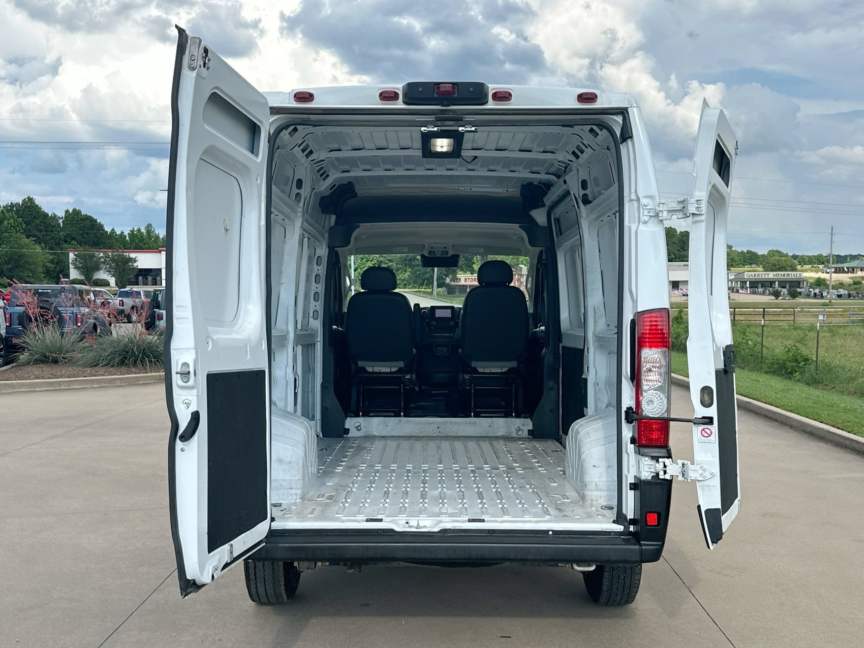 Used 2025 White Ram Tradesman image 21