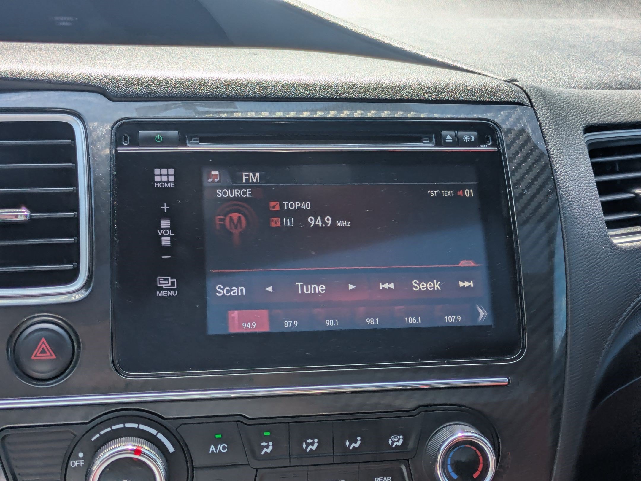 Used 2015 Crystal Black Pearl Honda Si image 22
