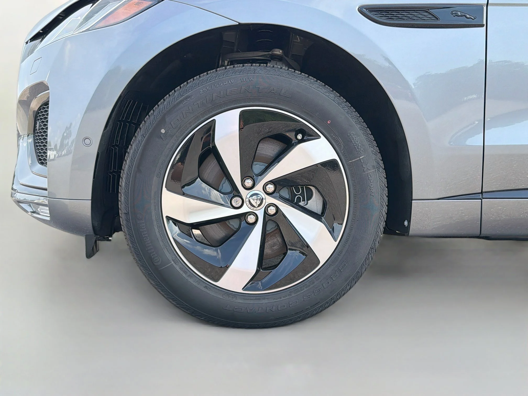 2026 Jaguar F-Pace R-Dynamic S - Photo 42