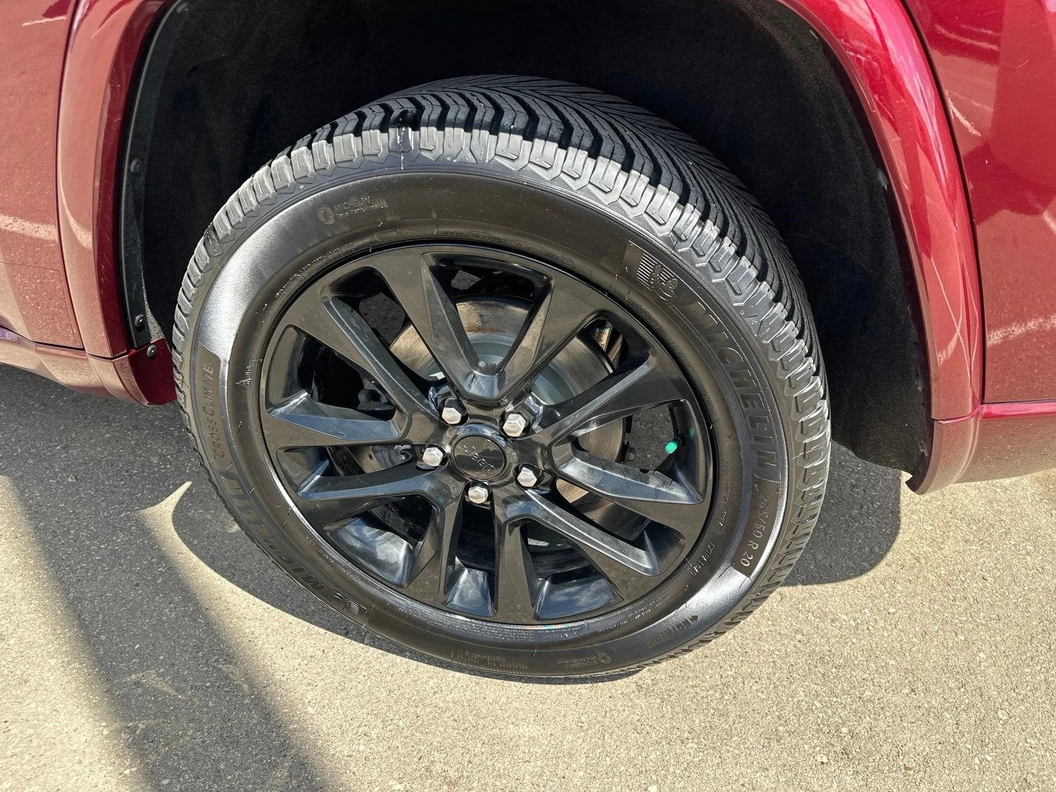 Used 2020 Red Jeep Altitude image 7