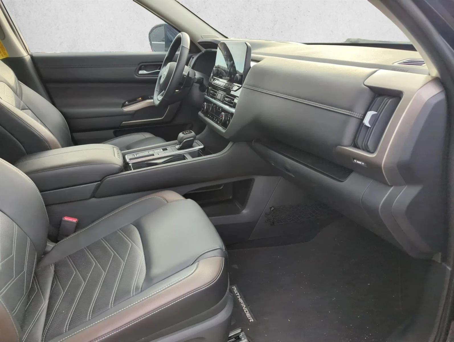 Used 2025 Deep Ocean Blue Pearl Nissan Platinum image 27