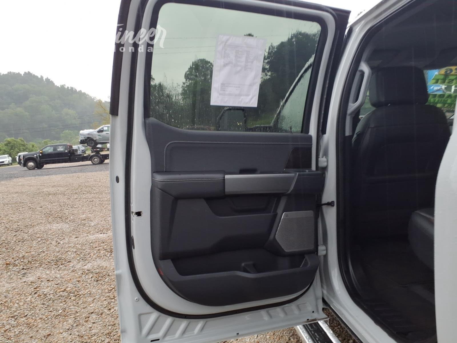 Used 2026 Avalanche Gray Ford LARIAT image 18