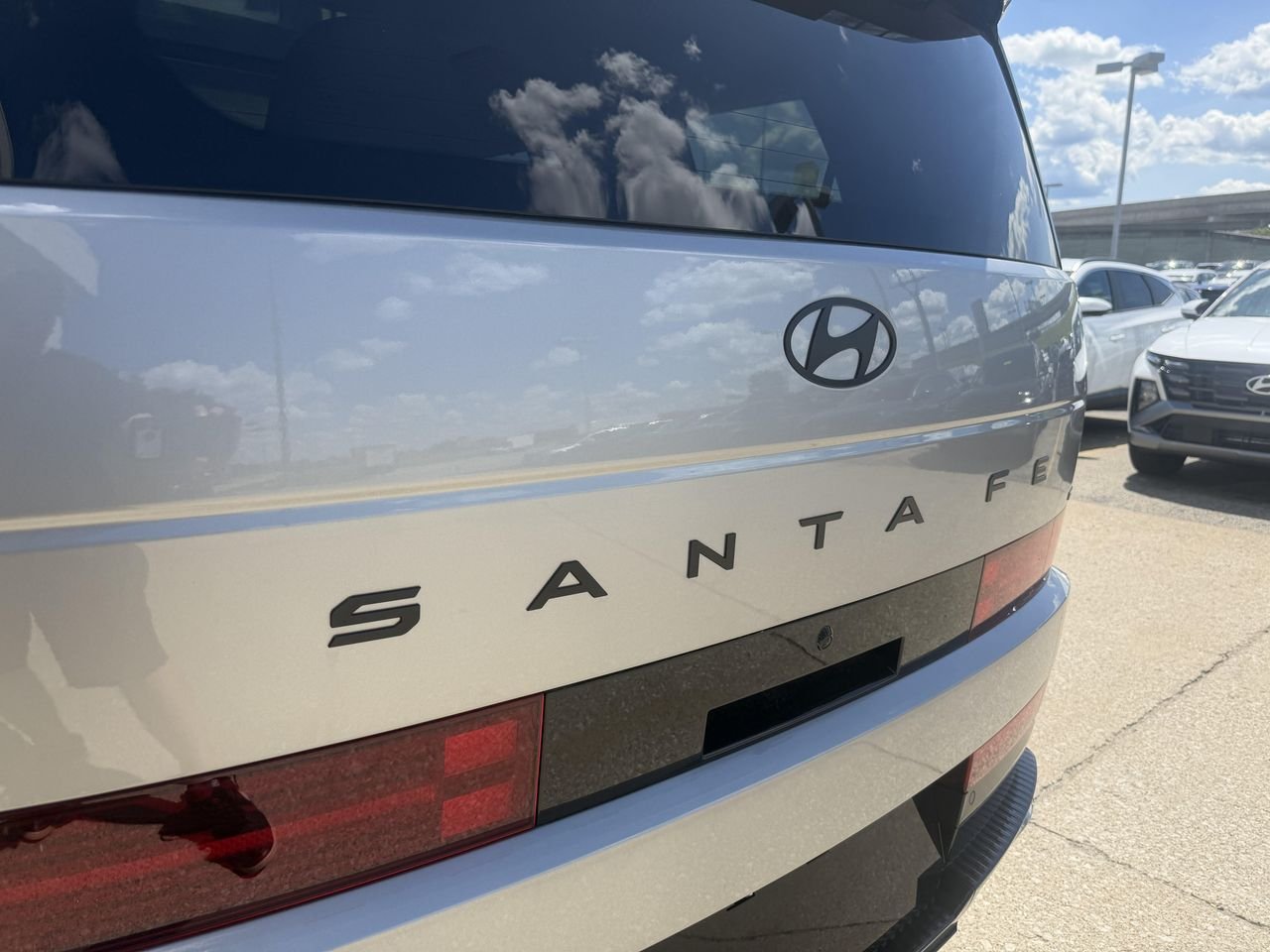 New 2026 Shimmering Silver Pearl Hyundai Calligraphy AWD image 9
