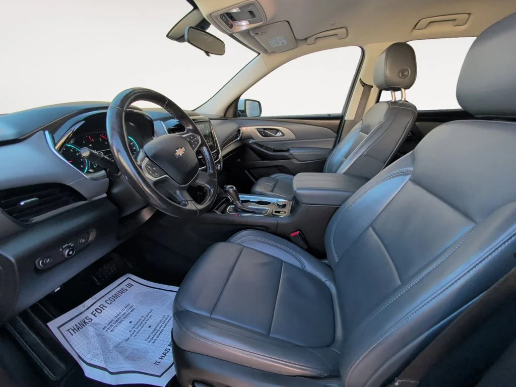 Used 2019 Beige Chevrolet 3LT image 9