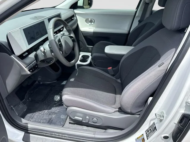 Used 2024 White Hyundai SEL image 13