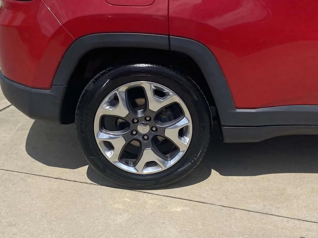 Used 2019 Red Jeep Limited image 11