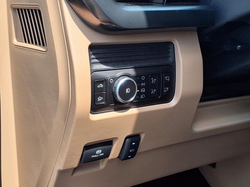 New 2026 Marsh Gray Ford F-350® Lariat® image 12
